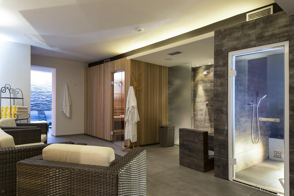 Hotel Krondlhof Brunico Exteriér fotografie